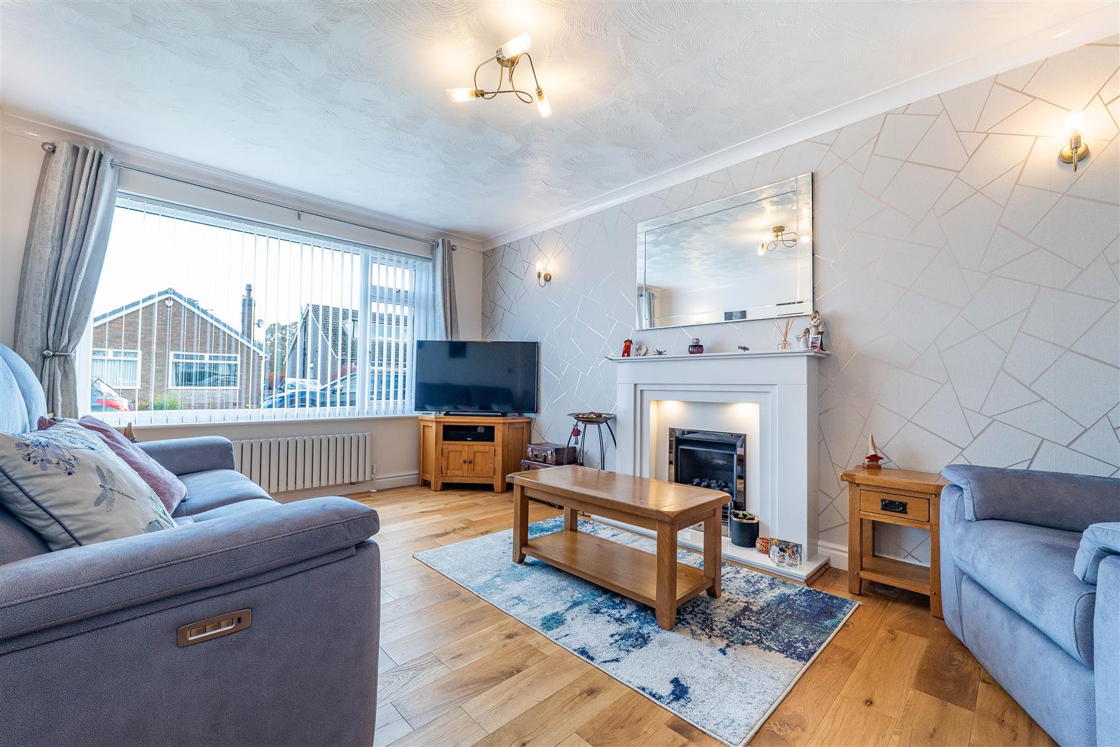 2 bed property in Southfield Drive, Preston